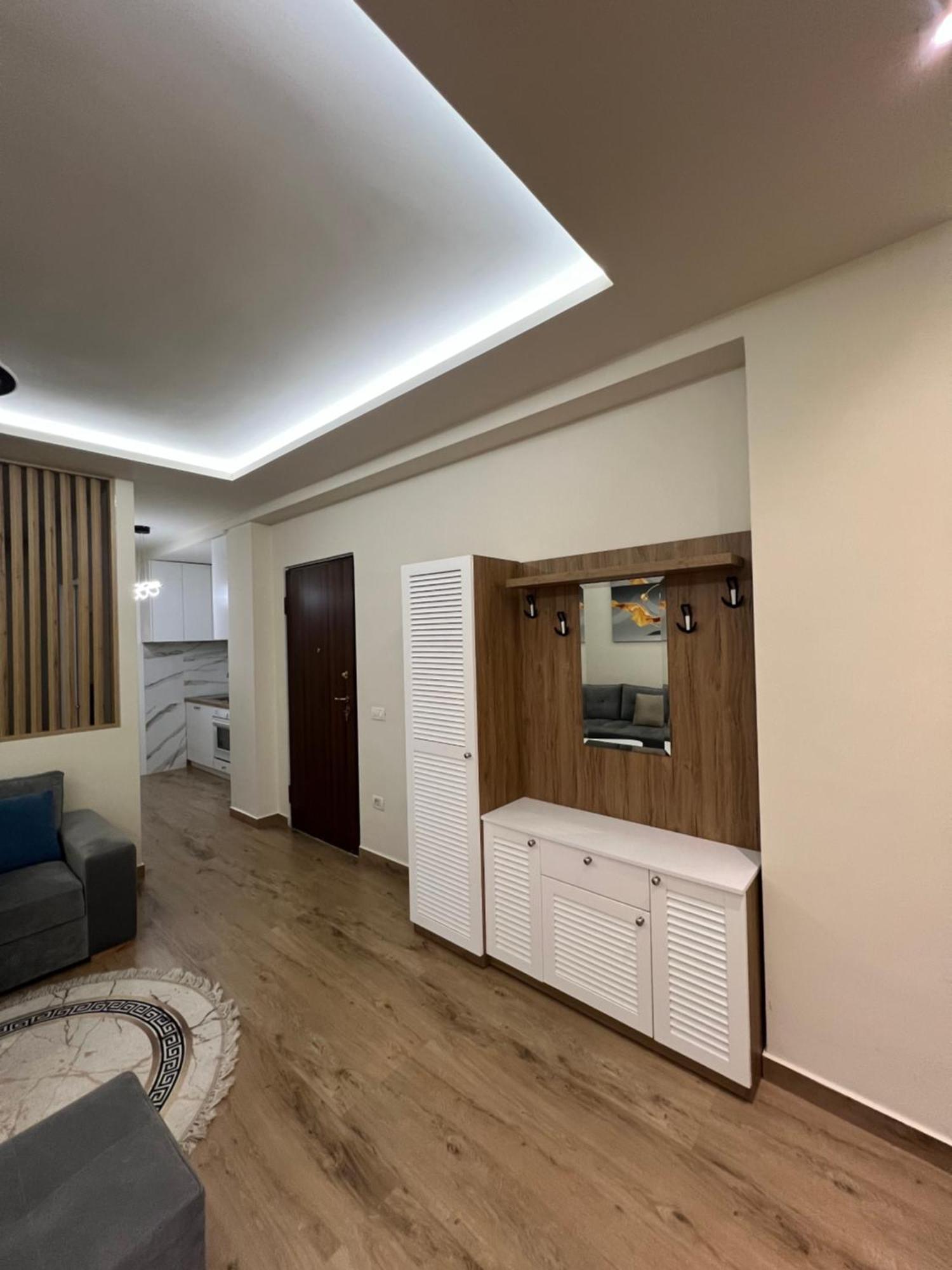 Condor Center Luxury Apartment Тирана Экстерьер фото